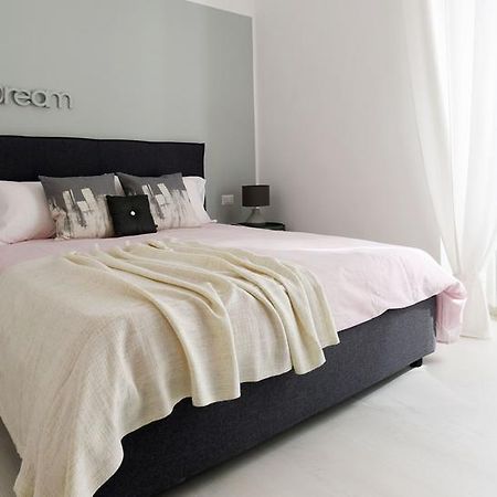 Altido Superb Apt Near Arco Della Pace And Sforzesco Castle Милан Экстерьер фото
